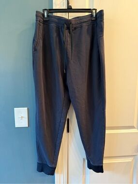 Tommy John Navy Men’s Joggers
